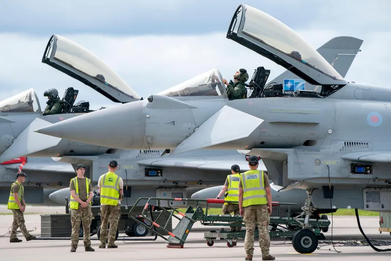 Avioanele RAF Typhoon din Poliția Aeriană la baza aeriană Amari din Estonia - Foto: Profimedia Images