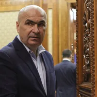 Alegerile se mută după Paște. Anunțul lui Bolojan care resetează lupta politică - Foto: INQUAM PHOTOS/Octav Ganea