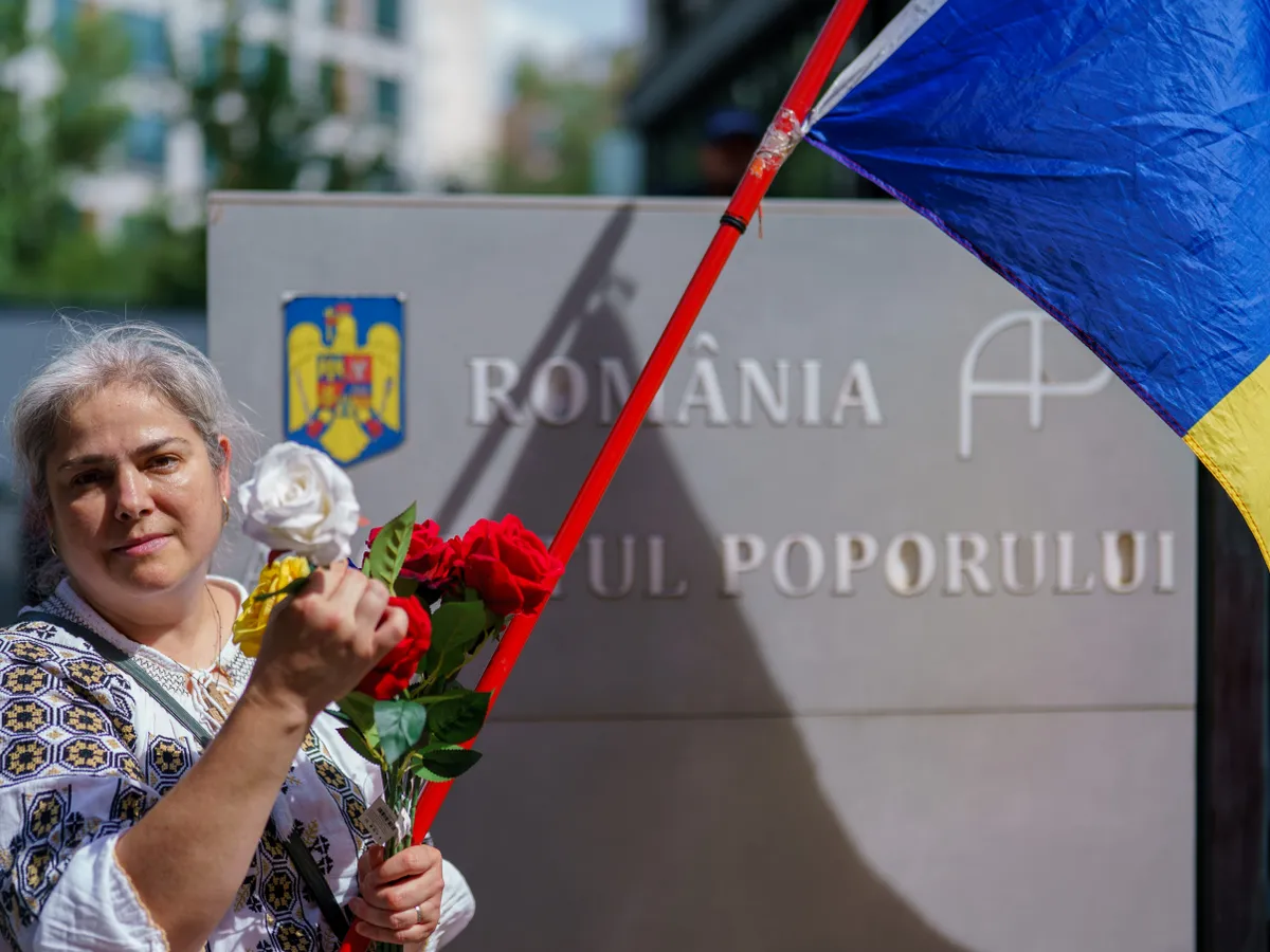 Avocatul Poporului, propus de USR: 7 case, 2.000.000 lei la bancă, 18.000 lei pensie specială. Are 53 ani