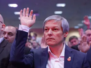 Dacian Cioloș. Foto Inquam Photos/Cătălin Urdoi