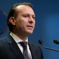 Proiect: Angajaţii din asistenţa socială trebuie să prezinte dovada vaccinării sau test negativ / gov.ro