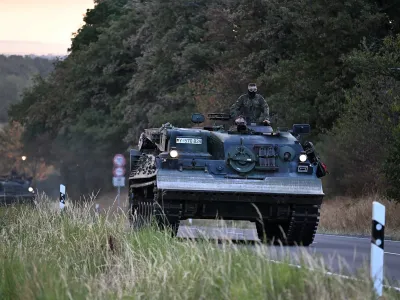 Blindate germane - FOTO Soldaten gehören in die Mitte der Gesellschaft/Facebook