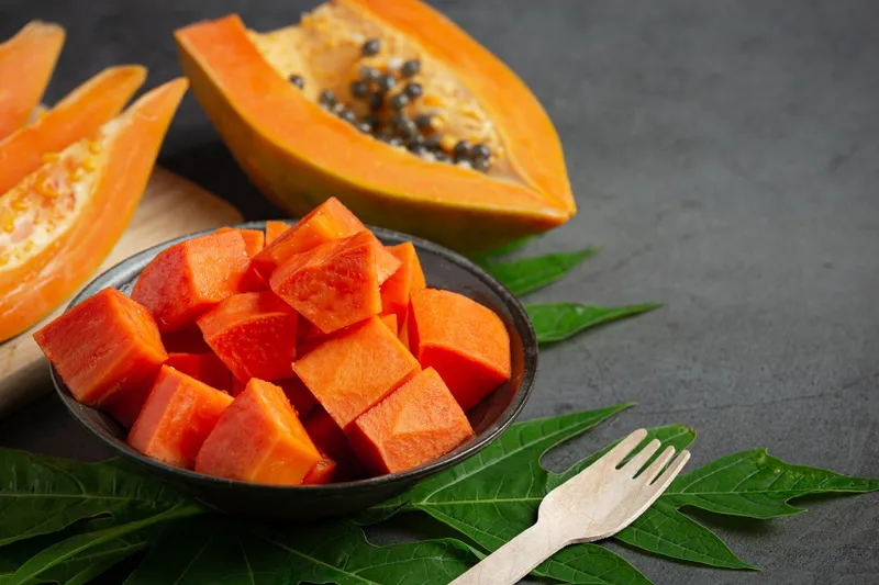 Fructul pe care românii îl mănâncă în vacanță și curăță intestinul. Este plin de vitamine - Foto: Freepik