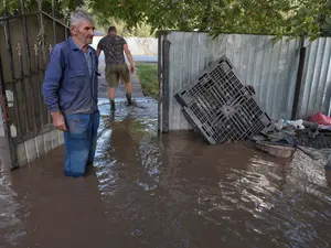 România, lovită de ciclonul periculos care a făcut ravagii în toată Europa. Cum te poți apăra? - Foto: INQUAM PHOTOS/ Geroge Călin