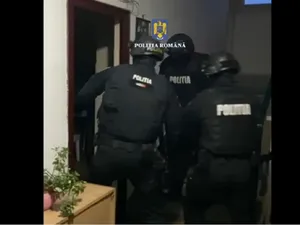 Percheziții la casele membrilor unei trupe trap Foto. captură Poliția Capitalei