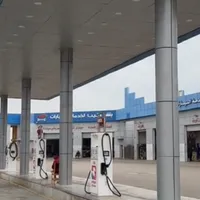 Doi români au fost șocați să vadă cât e litrul de motorină în Arabia Saudită Foto: Instagram