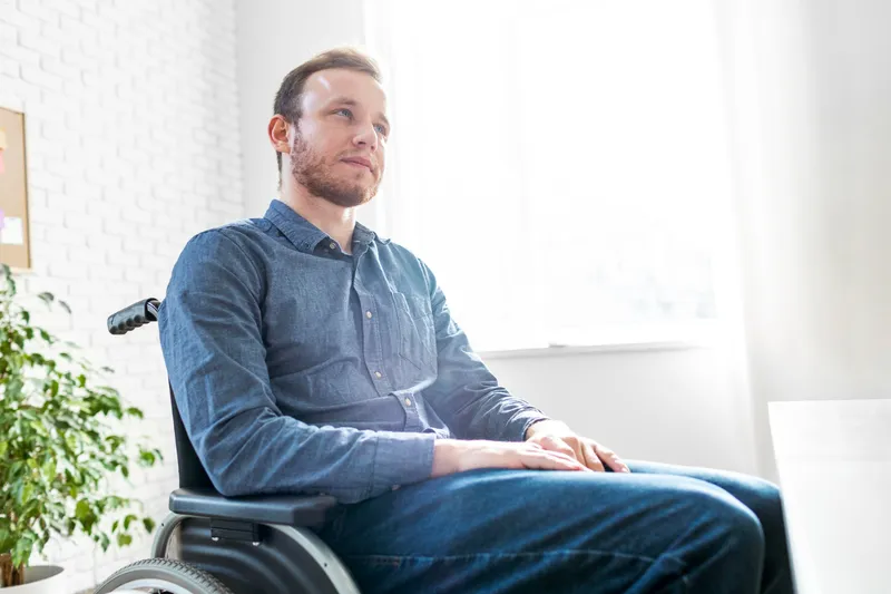 Persoană cu handicap - Foto: Magnific (Imagine cu rol ilustrativ)