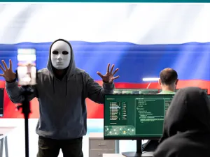 Propaganda rusească din online atacă mințile tinerilor europeni. Mirajul extremismului, în creștere - Foto: Profimedia images