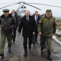 Un om de afaceri rus, Alex Konanykhin, oferă o recompensă de 1 milion de dolari ofițerului care îl arestează pe „Vladimir Putin care este un criminal de război în conformitate cu legile ruse și internaționale”. / China Morning Post