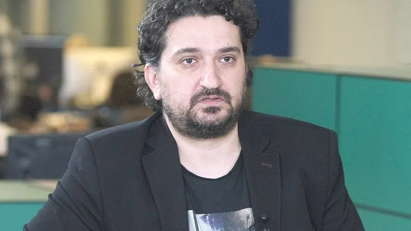 Mădălin Hodor este istoric și cercetător al Consiliului Național pentru Studierea Arhivelor Securității