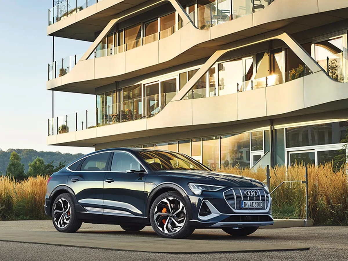 AUDI e-tron