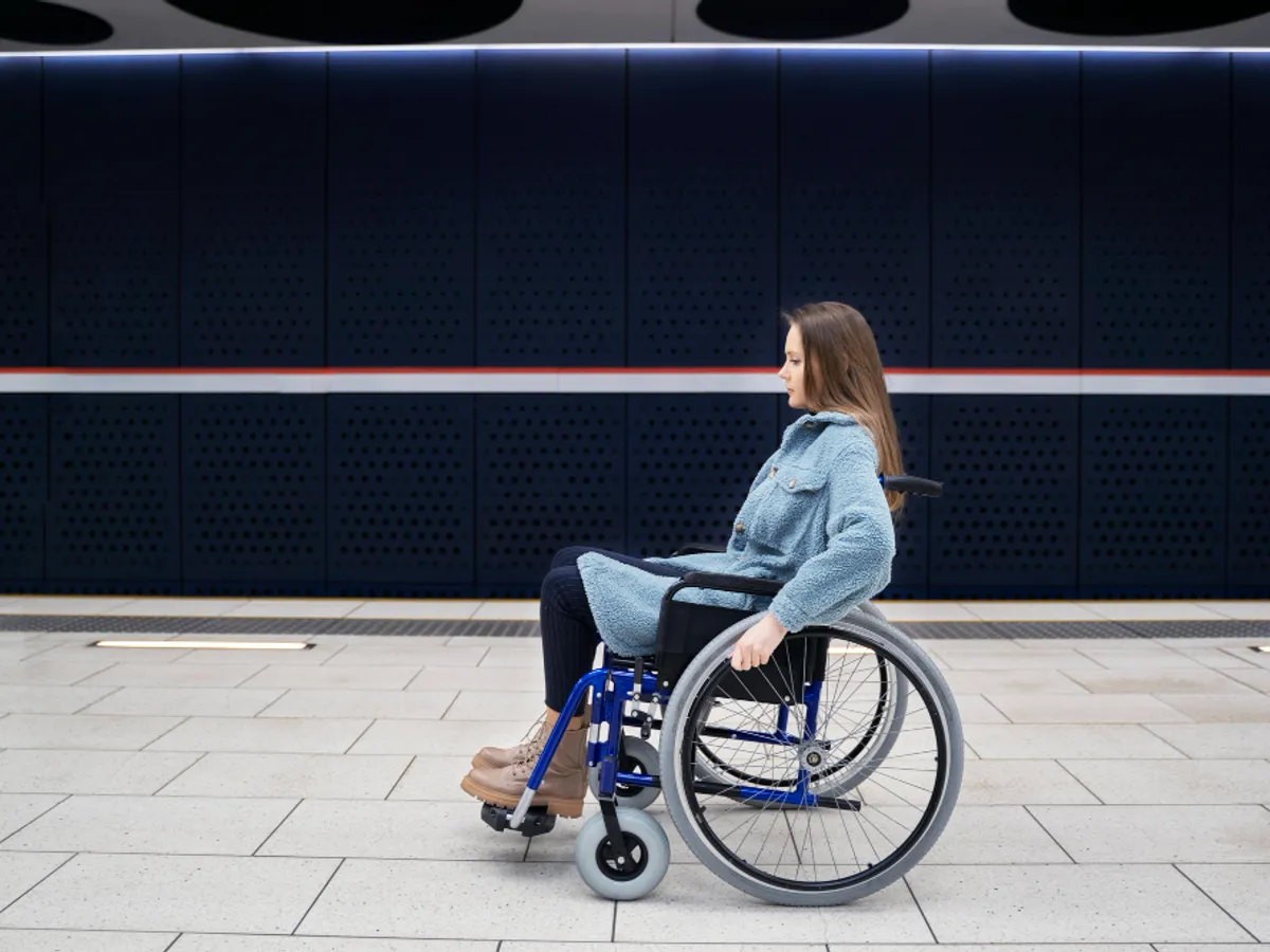 Persoană cu handicap - Foto: Freepik (Imagine cu rol ilustrativ)