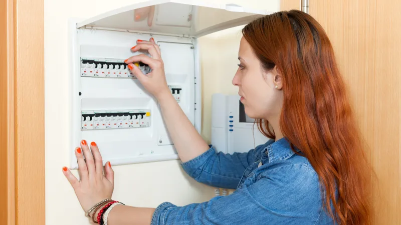 Energia, de 4 ori mai scumpă la români față de maghiari - Foto: Freepik