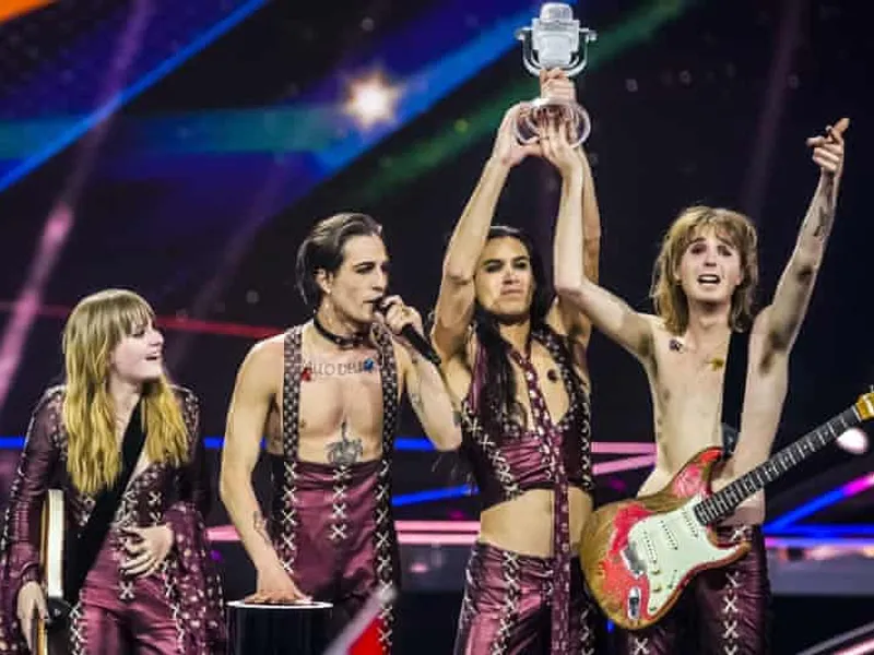 Trupa italiană de rock Maneskin a câștigat Eurovision 2021 cu „Zitti e buoni”. / Foto: theguardian.com