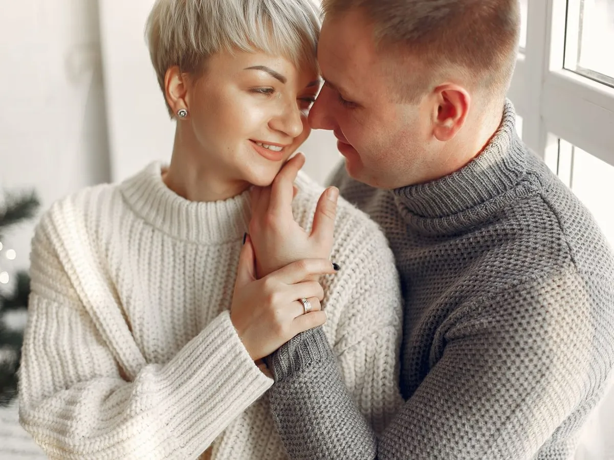 Un cuplu vesel - Foto: Pexels (Imagine cu rol ilustrativ)