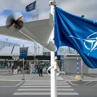 Aeroport NATO, închis după ce a fost survolat de 4 drone. Războiul psihologic dus de Putin în Europa - Foto: Profimedia images