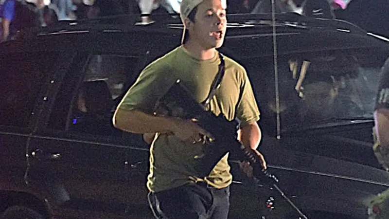 Kyle Rittenhouse, care a ucis doi protestatari BLM în revoltele din 2020, a fost achitat /foto: chicagonews