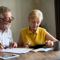 Unii pensionari rămân cu bani mai puțini la pensie. Când s-au pensionat? Ministerul Muncii confirmă Foto: Freepik (fotografie cu caracter ilustrativ)