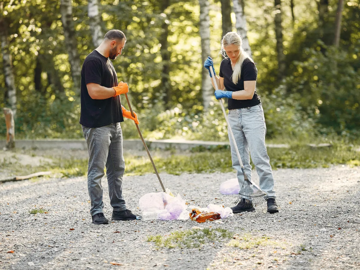 Curățenie în grădină - Foto: freepik