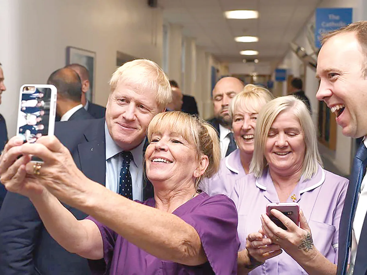 În decembrie 2019, premierul britanic Boris Johnson și-a făcut campanie anunțând că NHS, sistemul de sănătate din Regatul Unit, sistem gestionat de stat, este o prioritate. El a promis că va construi 40 de noi spitale