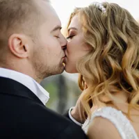 Coșmar la propria nuntă. Ce a găsit o mireasă când a intrat în sală e devastator. Ce detalii a dat - FOTO: capturi TikTok(imagine cu rol ilustrativ) - FOTO: Freepik(imagine cu rol ilustrativ)
