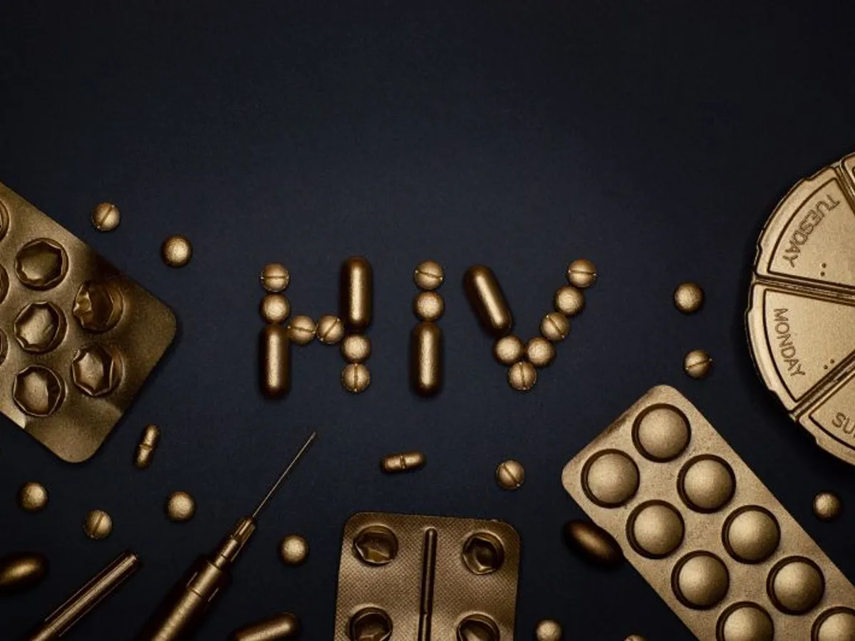 Mii de pacienți cu HIV/SIDA ar putea rămâne fără tratament. Ministerul Sănătății nu mai are bani