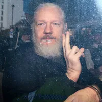 Fondatorului WikiLeaks, Julian Assange, i s-a refuzat eliberarea pe cauțiune/FOTO: YouTube (captură)