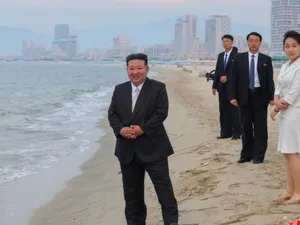 Kim Jong-un a renunțat la rachete și s-a relaxat la plajă. Liderul nord-coreean a inaugurat o stațiune de lux pe litoral