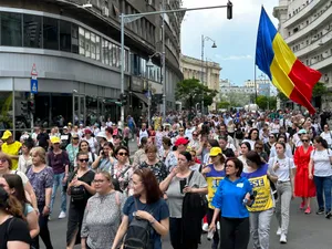 Părinții lasează o petiție pentru ca examenele naționale să nu fie amânate. - Foto - Newsweek (caracter ilustrativ)