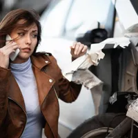 10.000 lei amendă pentru asiguratorii care scad valoarea daunei la RCA - Foto: Freepik.com (rol ilustrativ)