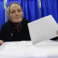 ALEGERI PREZINDENȚIALE Prezență la vot mai slabă ca acum 5 ani. Cine e avantajat? Nu se trece de 50% - Foto: INQUAM PHOTOS / Goerge Călin