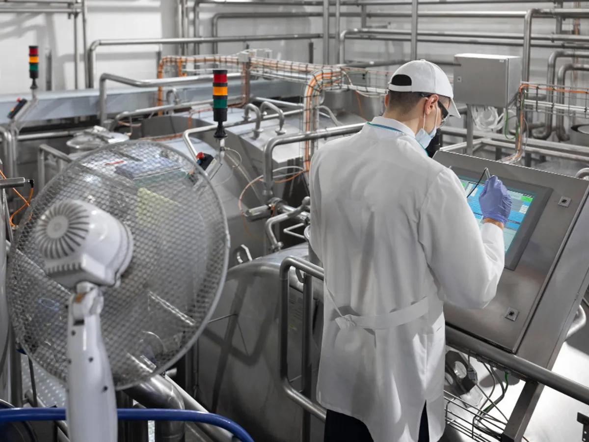 O fabrică de lactate din Germania, aproape de faliment. 110 angajați își văd locurile de muncă în pericol