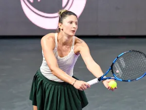 Irina Begu s-a calificat în semifinalele WTA de la Parma, după o victorie în fața lui Annei Bondar - Foto: Profimedia images