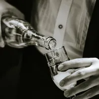 Rusia vrea să scadă consumul de alcool prin avertismente pe etichete. FOTO: Pexels.com