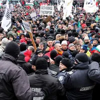 Protestatarii antivacciniști au luat cu asalt parlamentul Bulgariei. Asemănări izbitoare cu AUR/FOTO: usnews.com