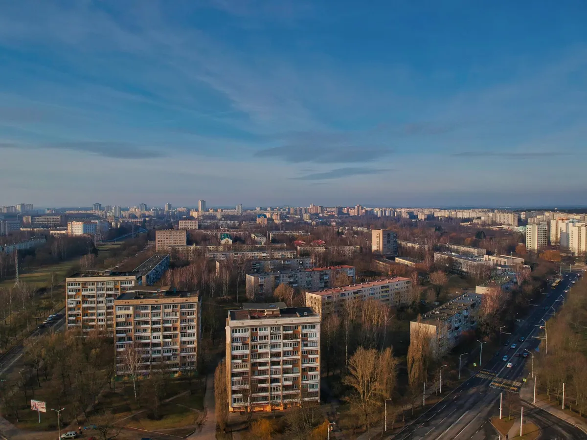 Legea a fost promulgată: adăposturile civile din blocuri vor putea fi reparate din fonduri publice locale