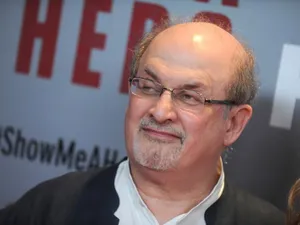 Scriitorul Salman Rushdie FOTO: PEXELS