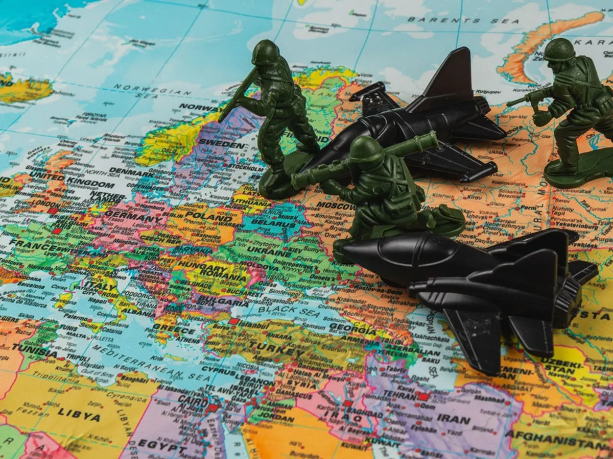 NATO se înarmează până-n dinți de război. Toți aliații cred că Rusia ar putea invada Europa până în 2029