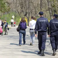 Jandarmi pe stradă - Foto: www.jandarmeriaromana.ro