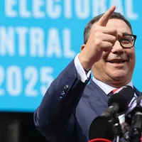 Ponta, la Cotroceni. Finanțat cu milioane de China și Turcia. A castigat 400.000 € prin fals - Foto: INQUAM PHOTOS/George Călin