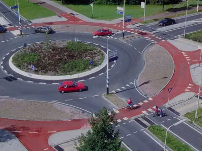 Giratoriu olandez - Foto: lautomobiliste.fr