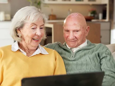 Pensionari la pensie - Foto: Magnific