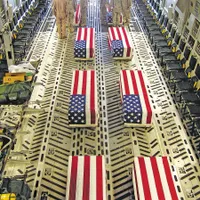 Până la sfârșitul lui iulie, 2.372 de militari americani muriseră în Afganistan, cu 20.232 răniţi în luptă. Foto US Air Force