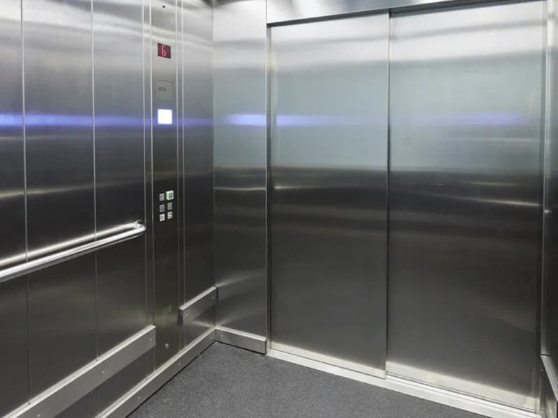 Ce a pățit un bărbat după ce a rămas blocat în lift 42 de ore. Cine l-a salvat? - Foto: Profimedia Images (imagine cu caracter ilustrativ)P