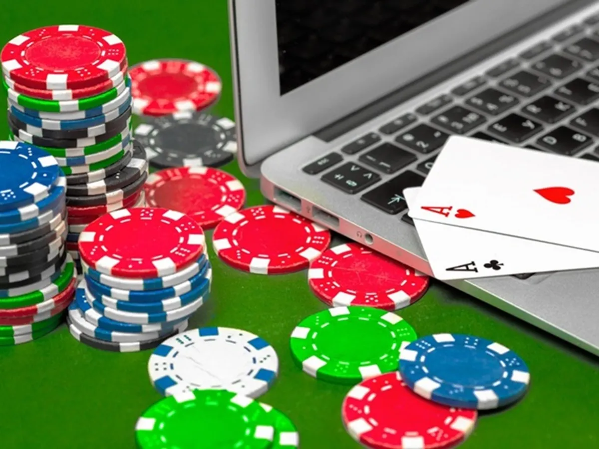 Ce definește prezența Swiper Casino pe canalele digitale din România (P)