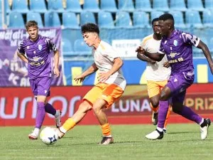Curiosul caz din SuperLiga: echipa a luat la limită licența, deși acum un an era departe de a îndeplini criteriile. Va fi amendată oricum de FRF
