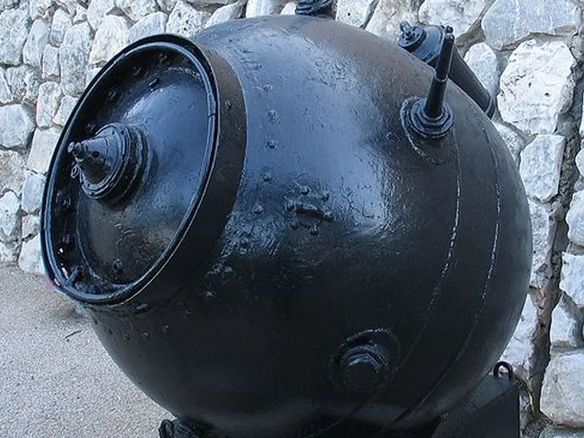 Ucraina avertizează: Mine antinavă plutesc de-a lungul coastei Mării Negre, din cauza furtunii - Foto: Wikimedia/User:Bukvoed.