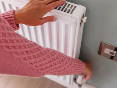 Temperatura optimă în casă toamna: La câte grade recomandă medicii specialiști să setezi centrala termică pentru un somn odihnitor