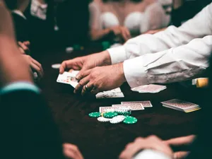 15 turnee de poker, la București, în luna iulie. Intrarea la Main Event, 1.100 euro / PEXELS, Javon Swaby