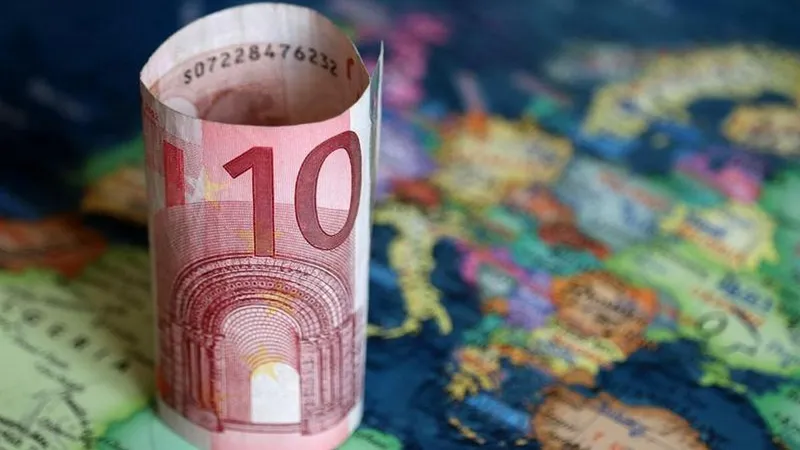 Euro (imagine cu caracter ilustrativ) - Foto: Profimedia Images